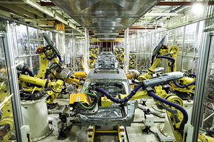 神龍公司 首款產(chǎn)品東風(fēng)標(biāo)致4008榮耀下線